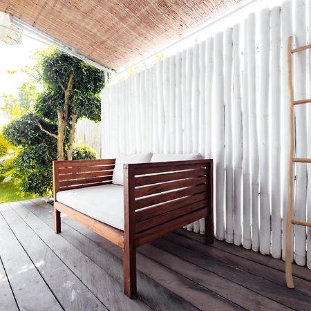 Hola Lofts Villa Uluwatu Buitenkant foto